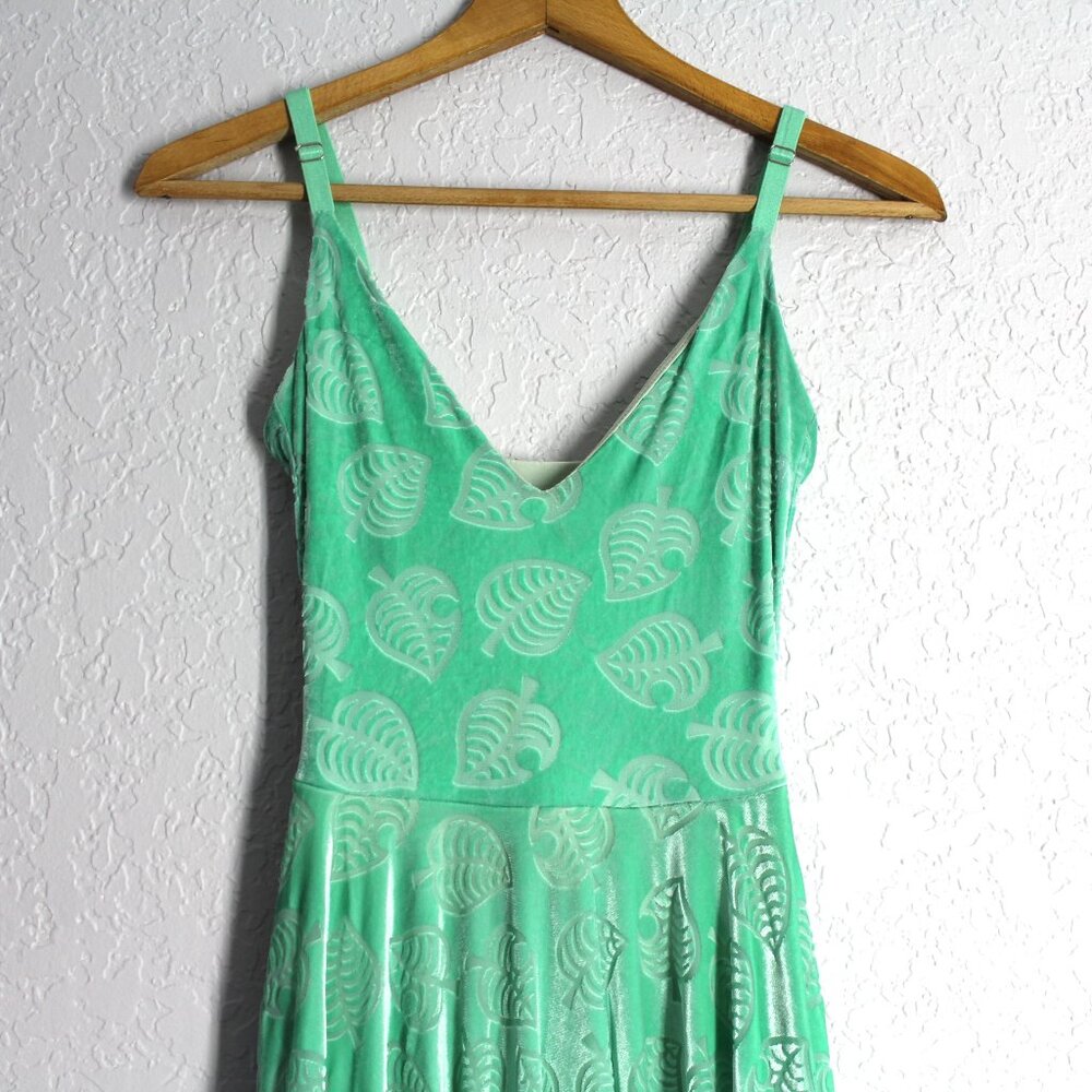 Blackmilk Animal Crossing Green Leaf Burned Velvet Handkerchief Dress Size XS - Picture 5 of 11